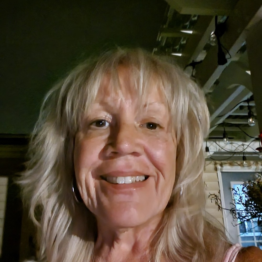 Meet your Posher, Constance